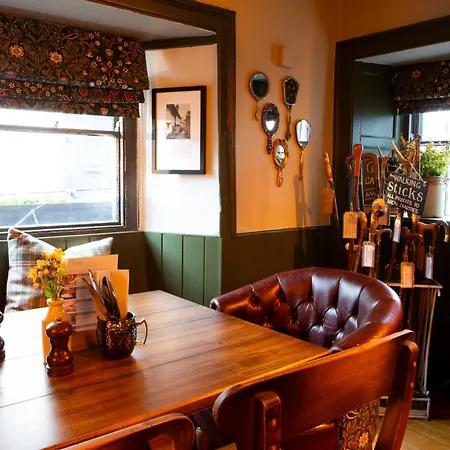 Guest house Queens Head & Restaurant 4*