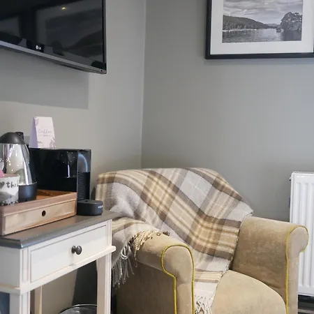 Queens Head & Restaurant 4*