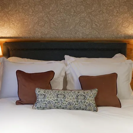 Queens Head & Restaurant