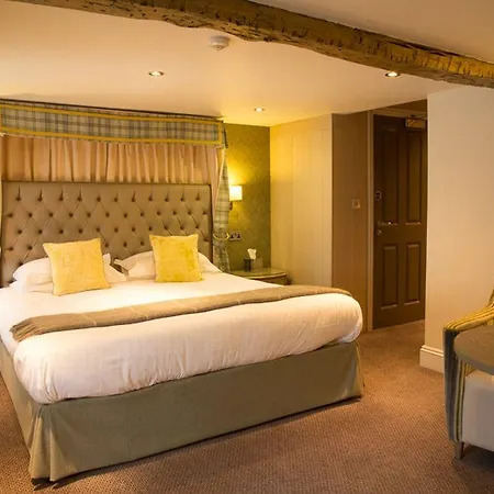 בית הארחה Queens Head & Restaurant הוקסהד