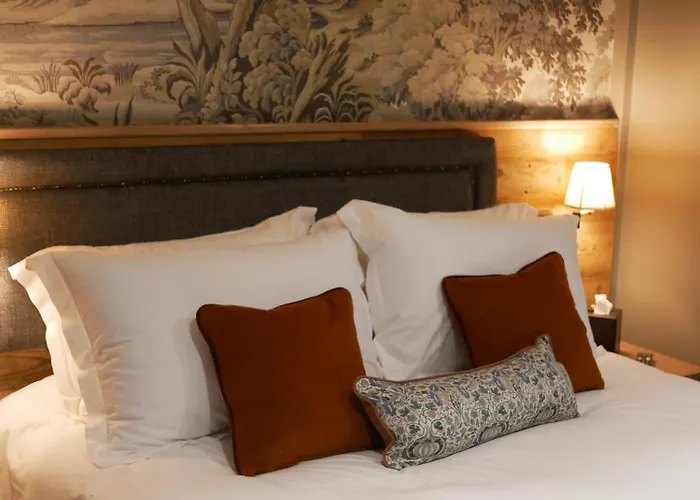 Queens Head & Restaurant