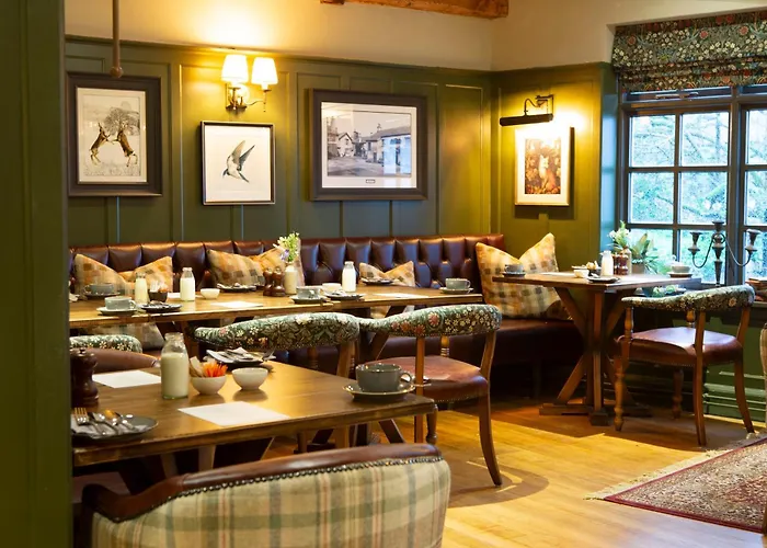 Queens Head & Restaurant 4*