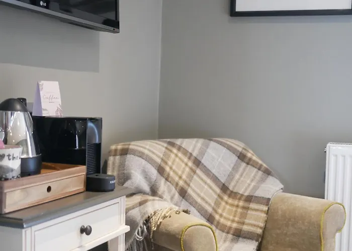 Queens Head & Restaurant 4*