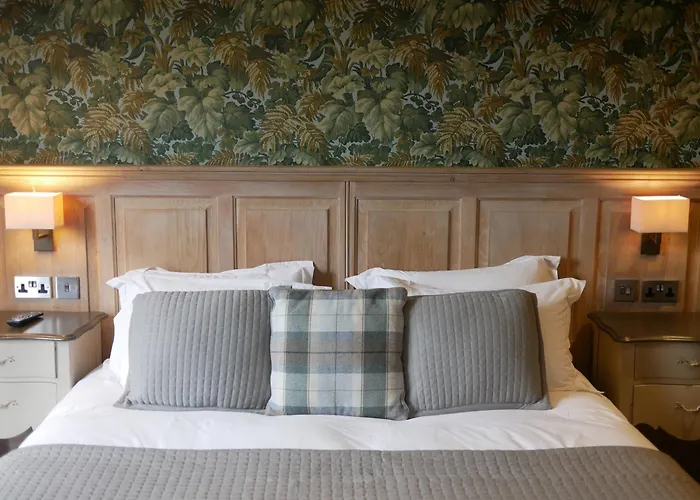 Queens Head & Restaurant Guest house