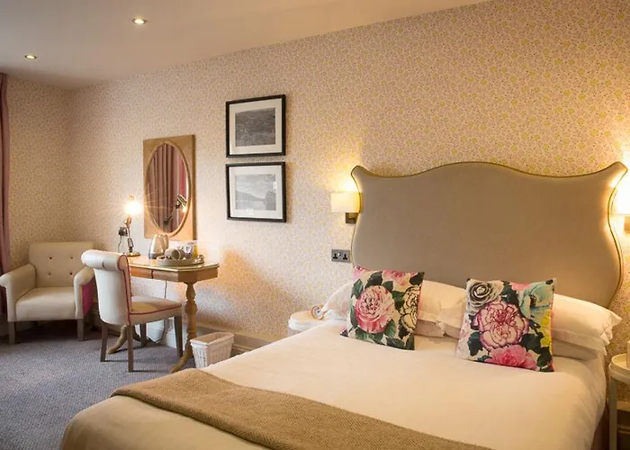 Queens Head & Restaurant