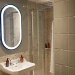 Queens Head & Restaurant 4* Хоуксхед
